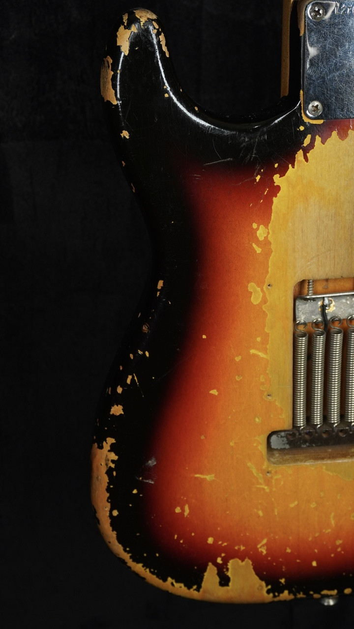 Vintage Fender 1964 Stratocaster in Sunburst Vintage Fender 1964 Stratocaster in Sunburst