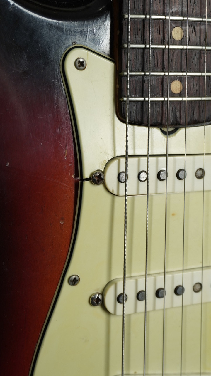 Vintage 1961 Fender Stratocaster Sunburst | Sanctuary