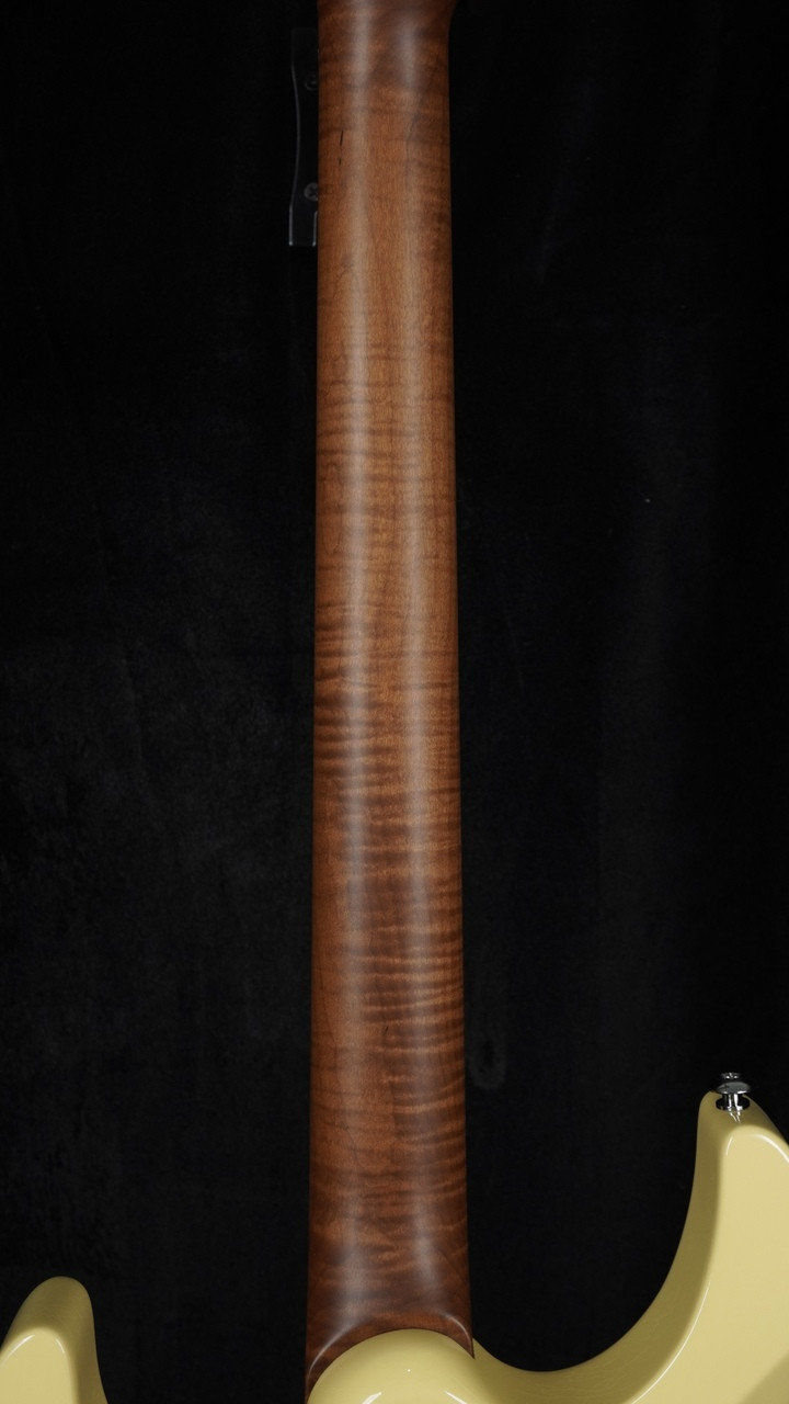 Suhr Modern Antique Limited Edition in Vintage Yellow