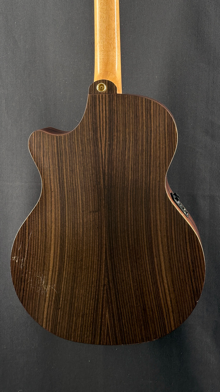 Preowned Cole Clark Angel 3EC with Indian Rosewood Back and Sides and Sitka Spruce Top