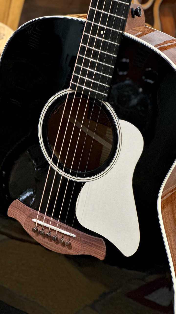 The Guitar Sanctuary | Taylor Guitars | Gold Label 517e | Blacktop