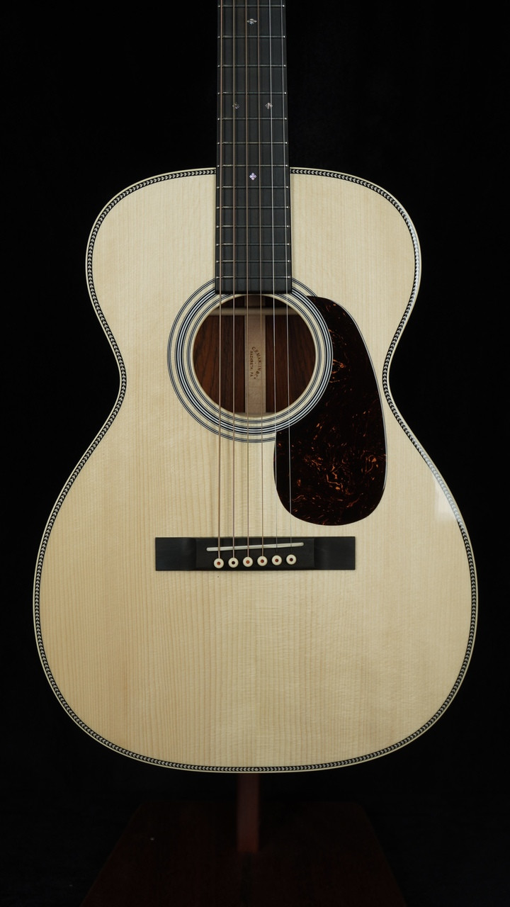 Martin Custom Shop 0 14-Fret in Cocobolo with Adirondack Spruce Top