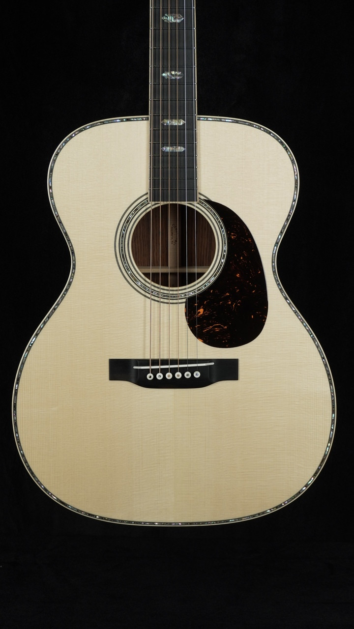 Martin Custom 41-Style OM with Cocobolo Back and Sides and Italian Alpine Spruce Top