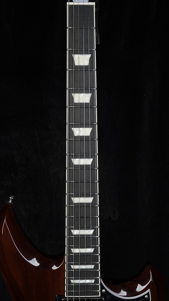 BilT Guitars El Hombre in Transparent Walnut