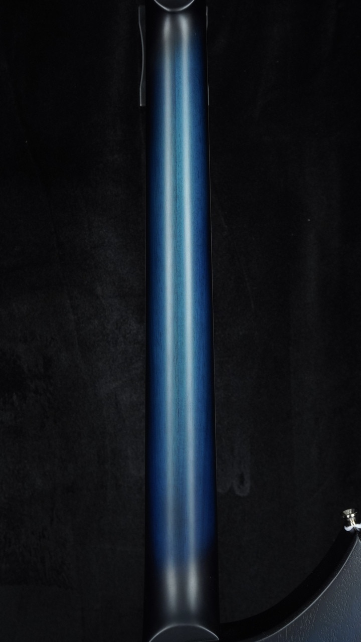 Dunable Yeti Custom in Blue to Black Burst