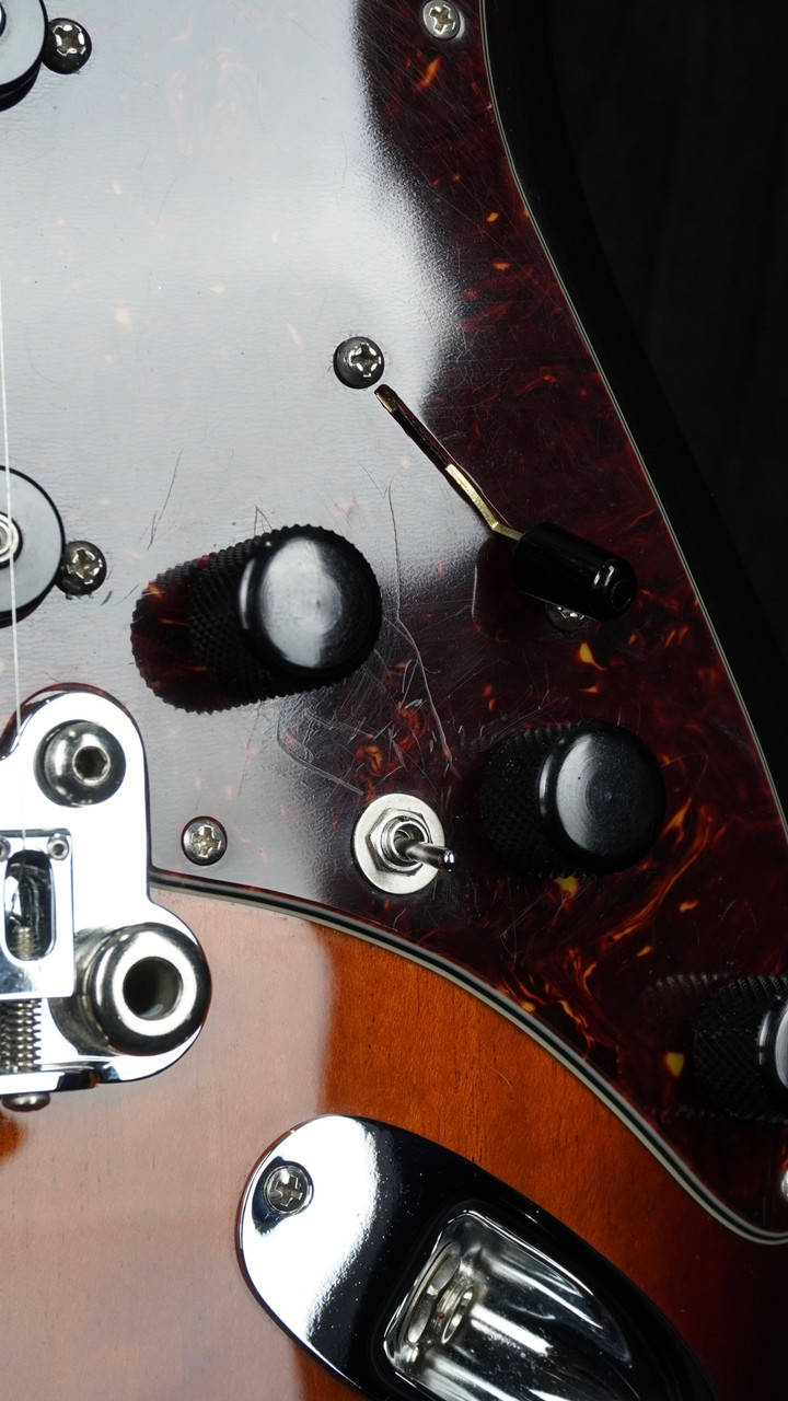 Preowned USA G&L S-500 in Sunburst with Rosewood Fretboard