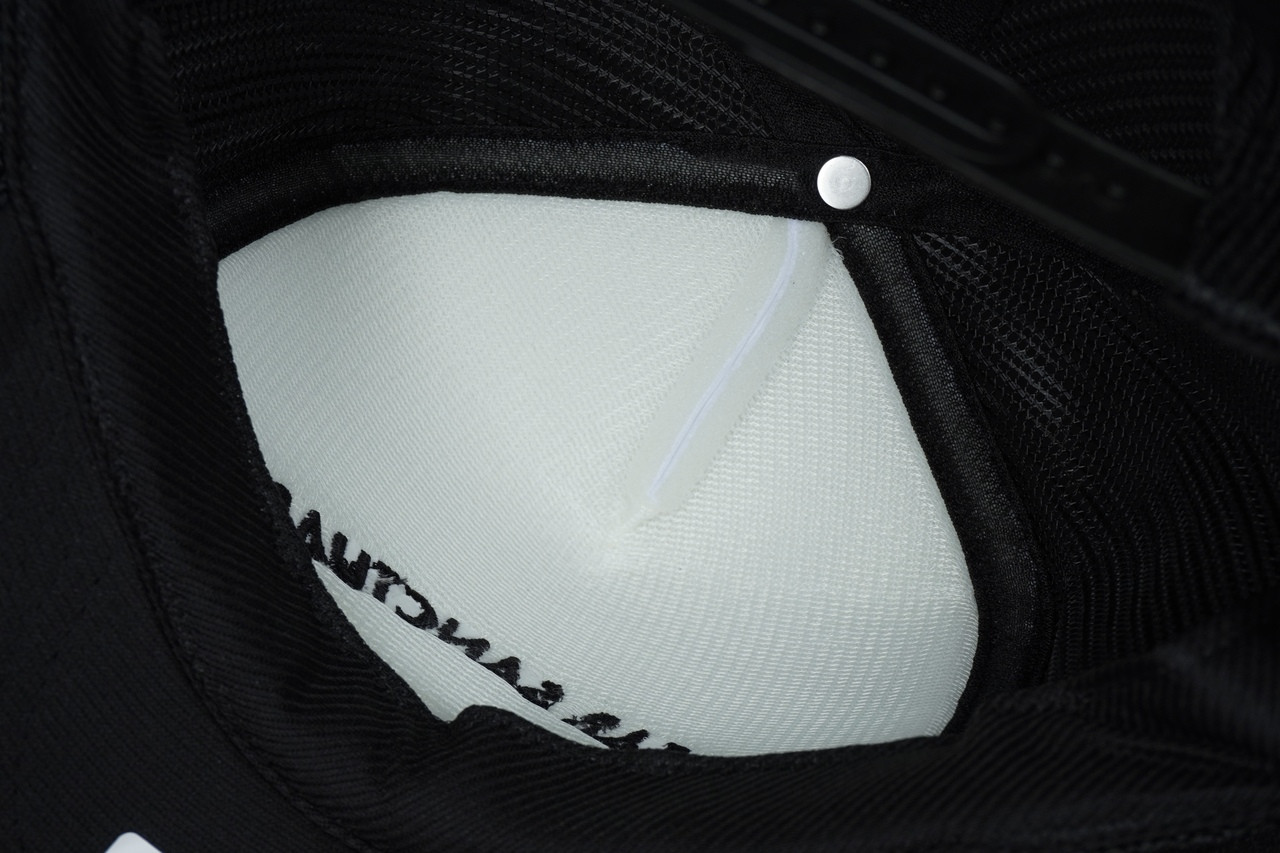 The Guitar Sanctuary Trucker Hat "Garage Logo"/Black