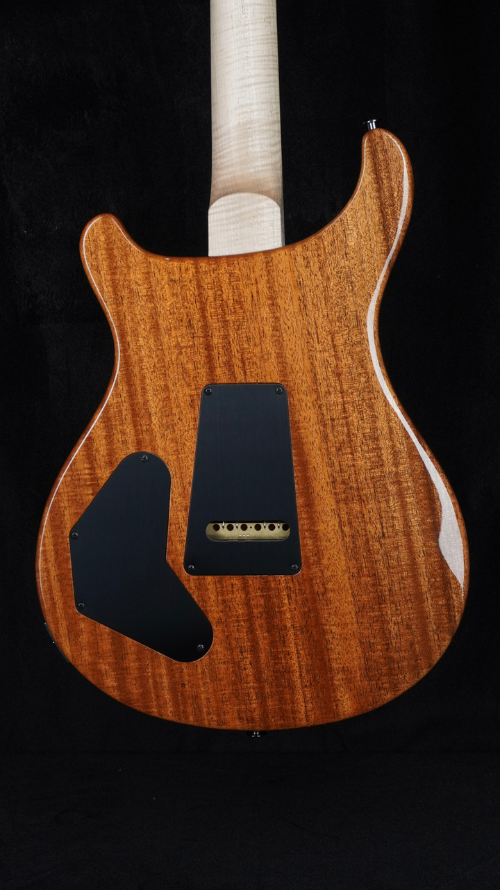 PRS Wood Library DGT in Deep Blue with Quilt Top and Maple Neck