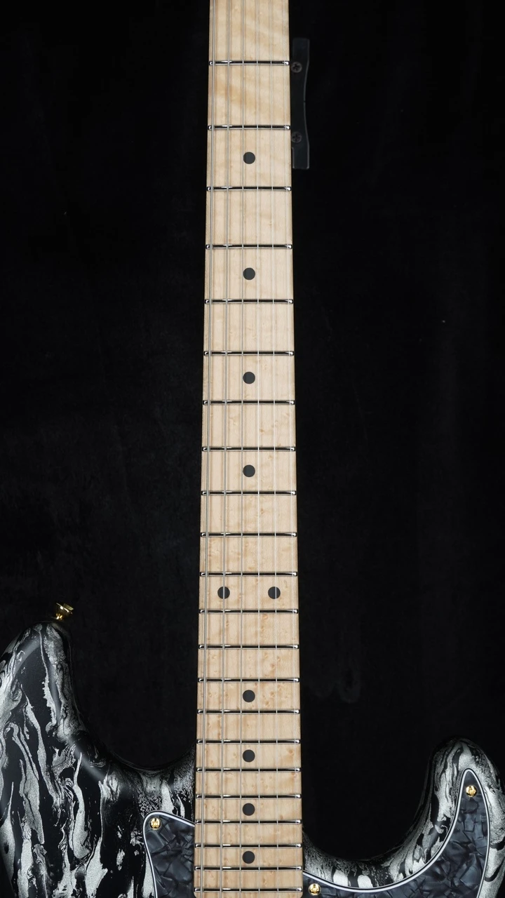James Tyler Classic in Black Shmear