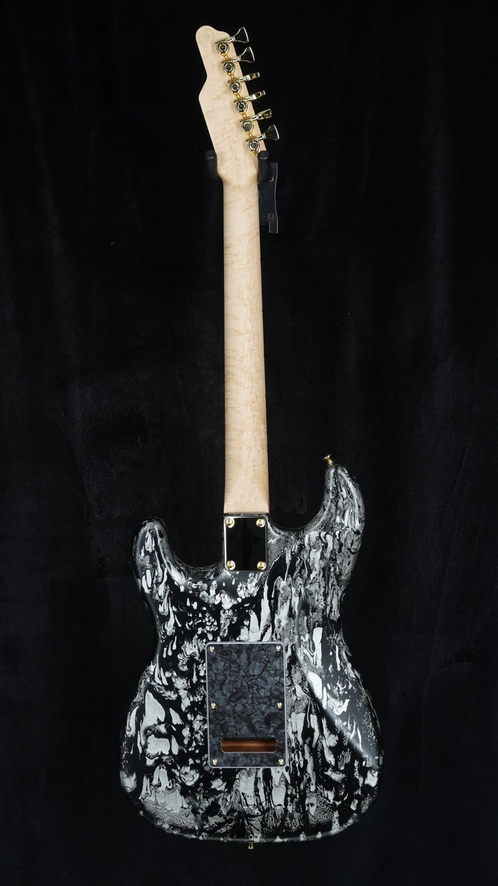 James Tyler Classic in Black Shmear
