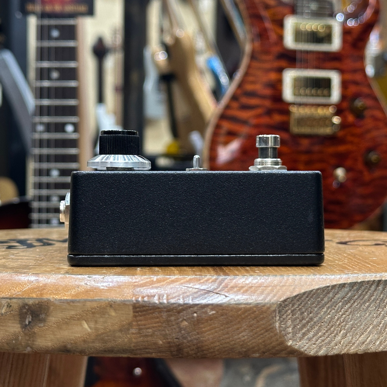 Preowned King Tone Guitar Blues Power V2 with Top Jacks