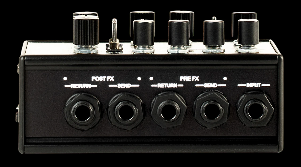 DSM & Humboldt Simplifier Bass Master | 0-Watt 100% Analog Bass Amp & Cab Simulator