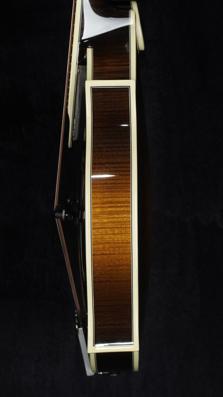 Bourgeois M5F-SB Mandolin – Aged Tone Series – Sunburst F-Style