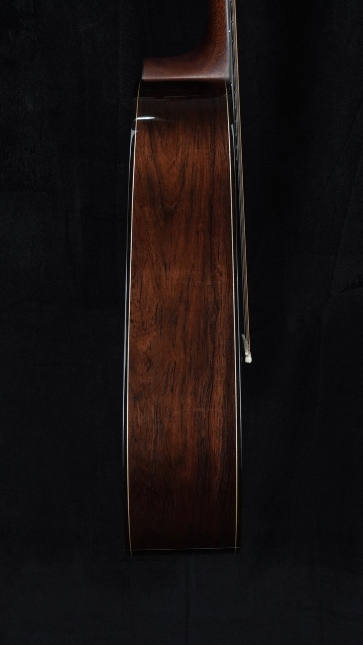 Bourgeois Touchstone Signature Dreadnought – DSIG-SB/TS – Madagascar Rosewood – Sunburst