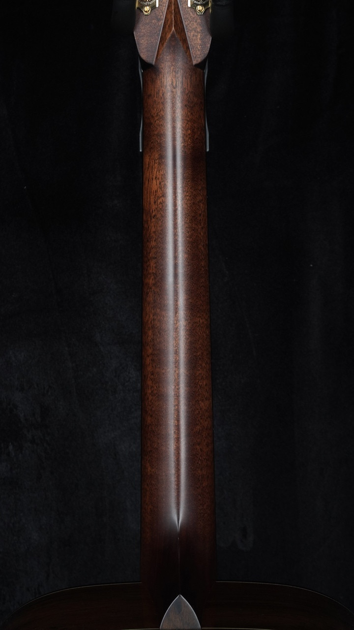 Bourgeois Touchstone Signature Dreadnought – DSIG-SB/TS – Madagascar Rosewood – Sunburst