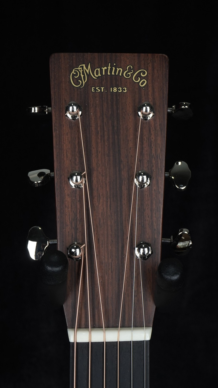 Preowned 2022 Martin Custom Shop 28-Style 000 with Adirondack Spruce Top