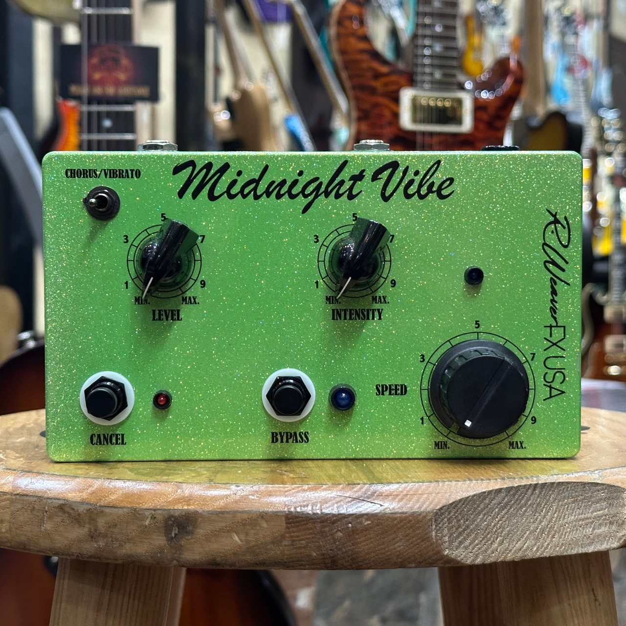 Pre-Owned R Weaver FX Midnight Vibe V2 – Green Sparkle