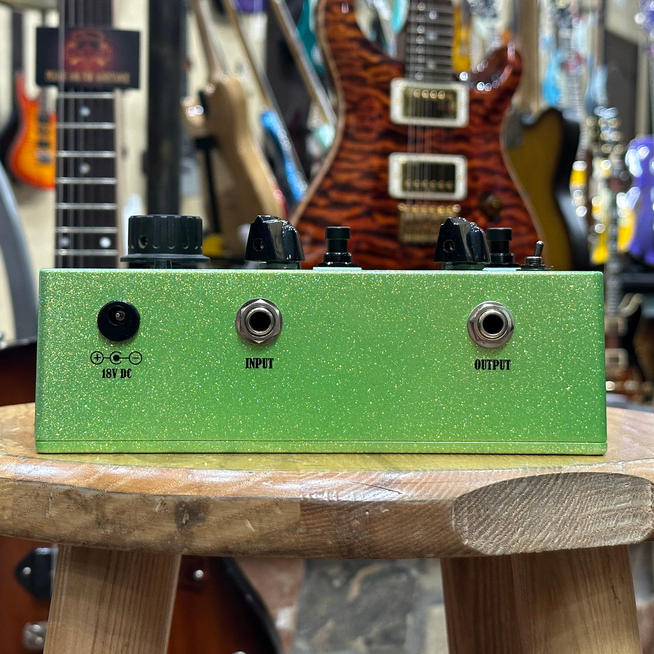 Pre-Owned R Weaver FX Midnight Vibe V2 - Green Sparkle | Guitar