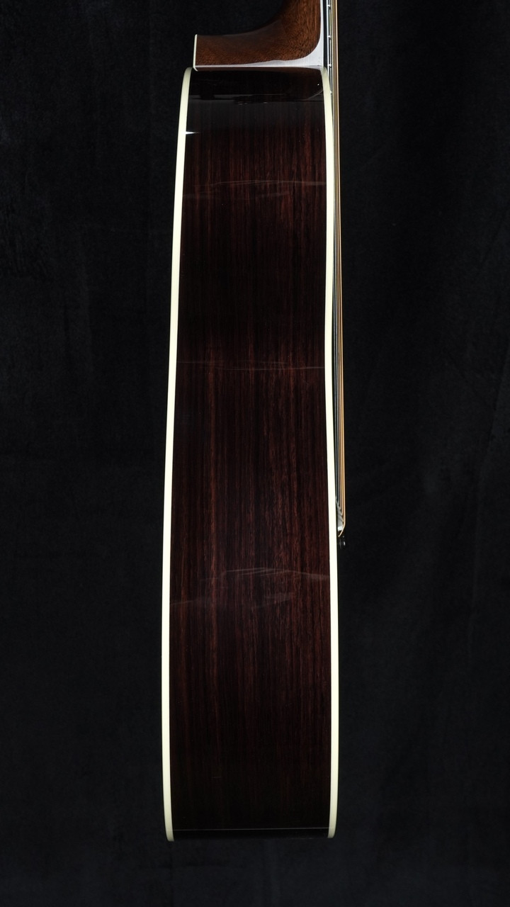 Collings 002H 14-Fret with Englemann Spruce Top
