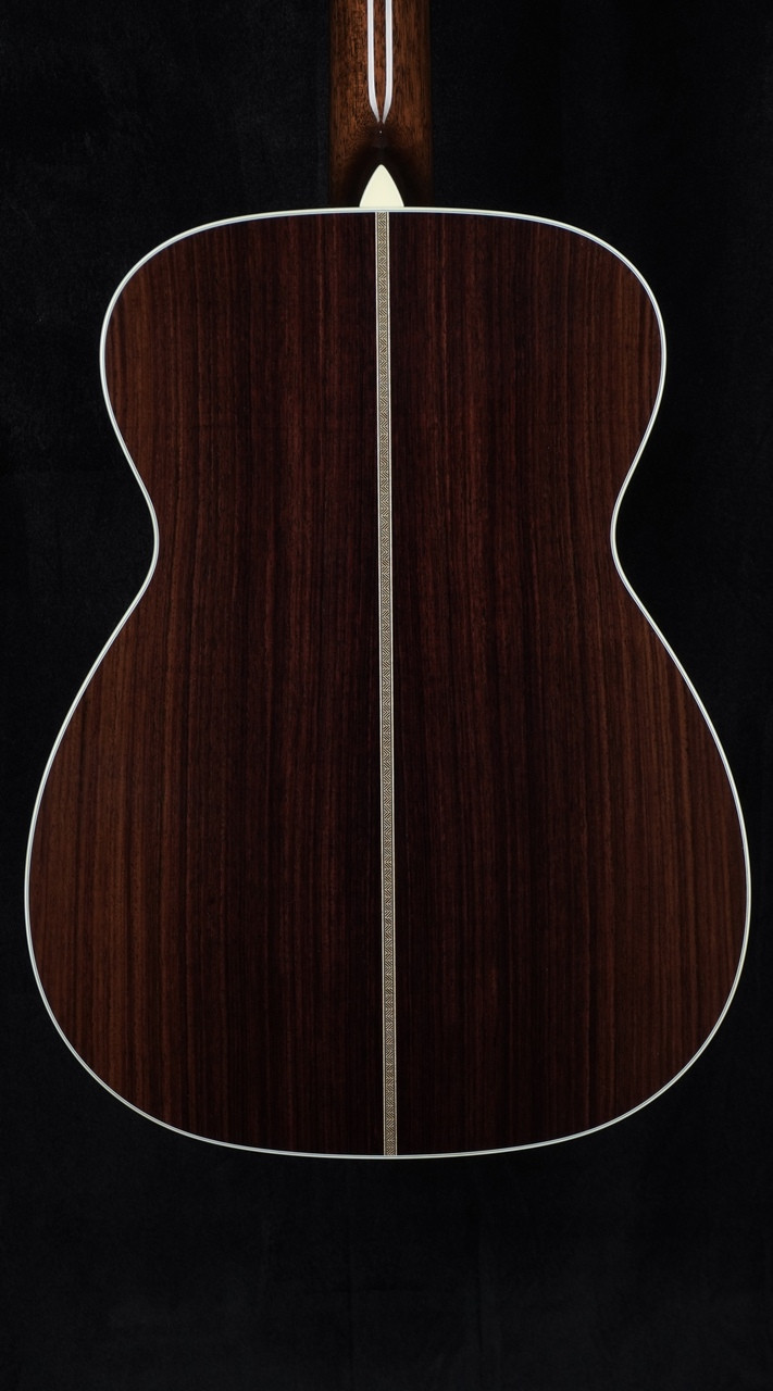 Collings 002H 14-Fret with Englemann Spruce Top