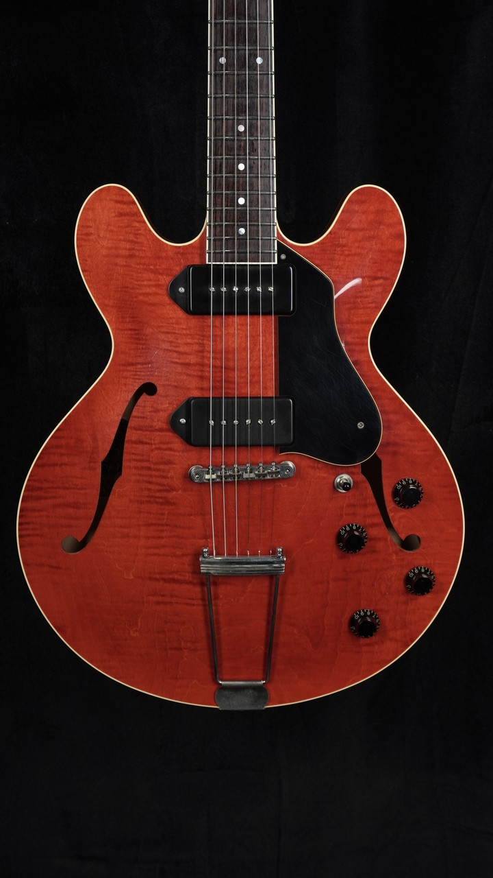 Preowned Collings I-30LC in Aged Faded Cherry - Close