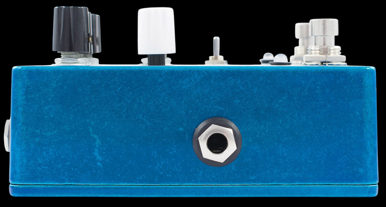 EarthQuaker Devices Avalanche Run Stereo Reverb & Delay with Tap Tempo side