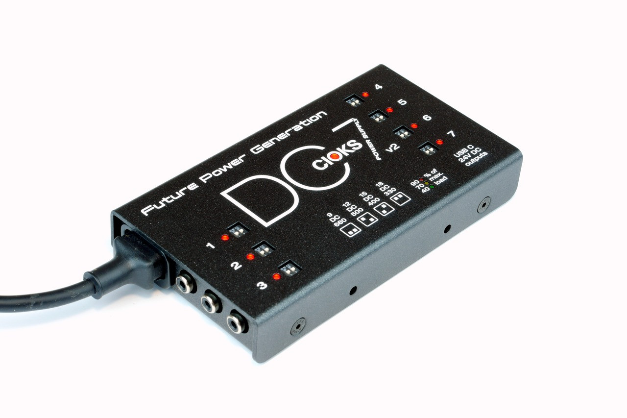 CIOKS DC7 V2 Pedalboard Power Supply - Angle