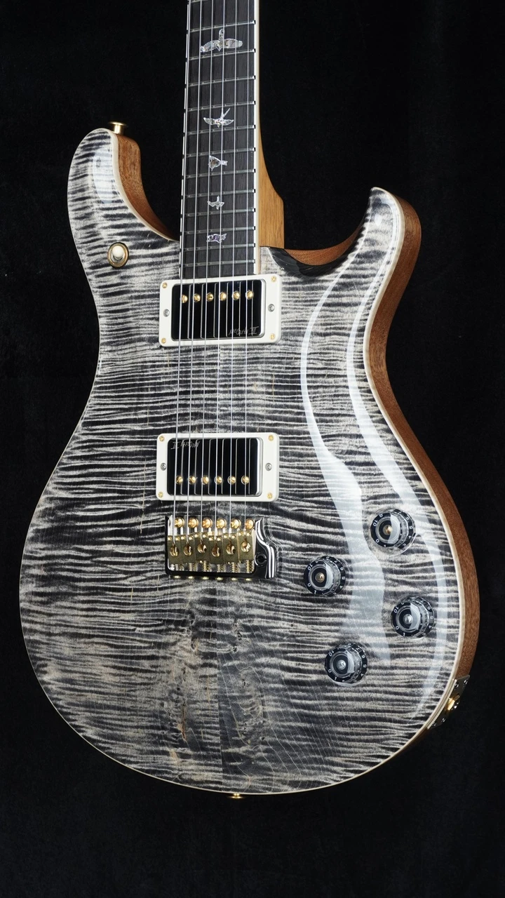 PRS Signature Dealer Exclusive McCarty 594 Tremolo in Charcoal - Quarter Close