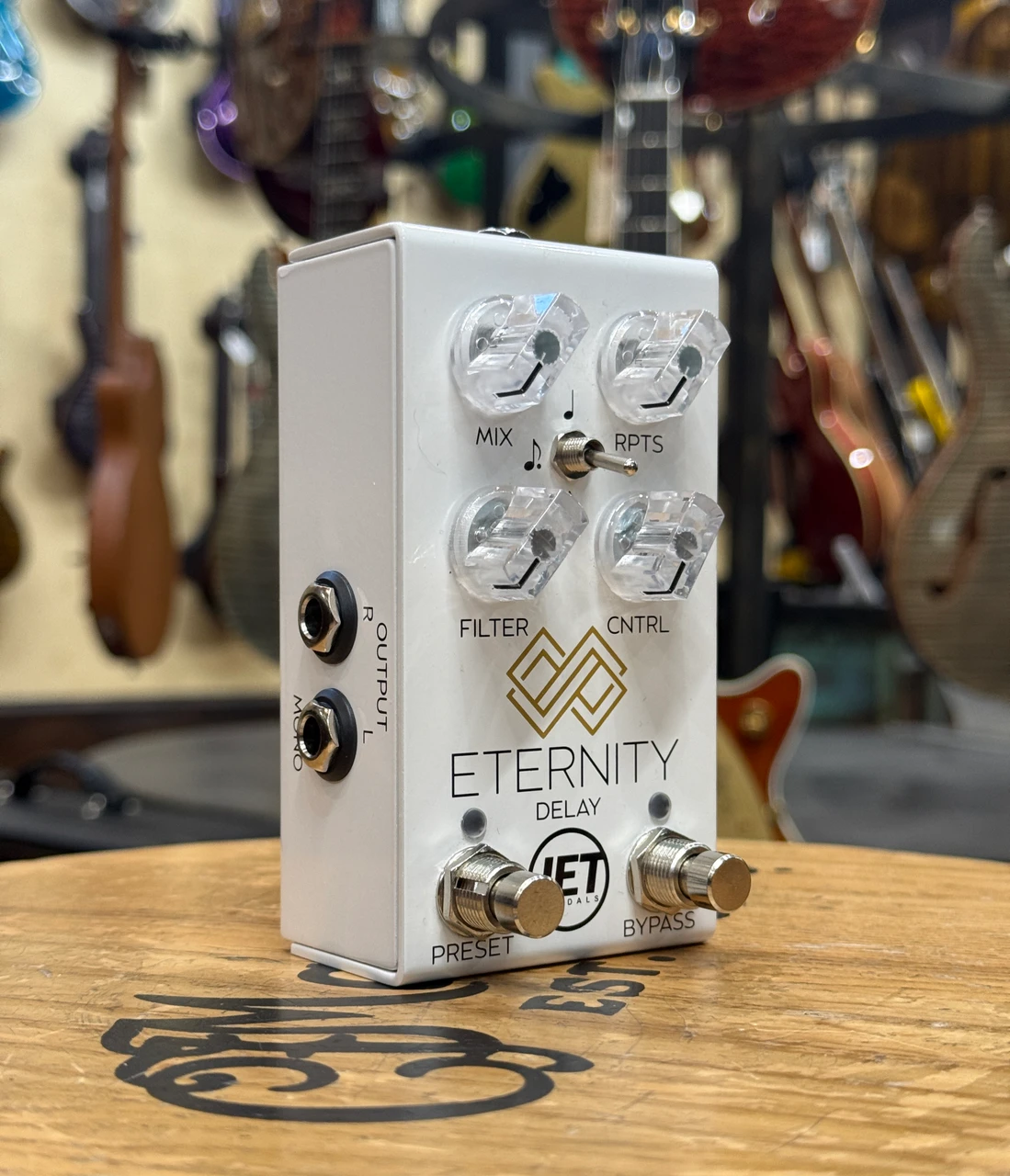 Preowned Jet Pedals Eternity Delay angle