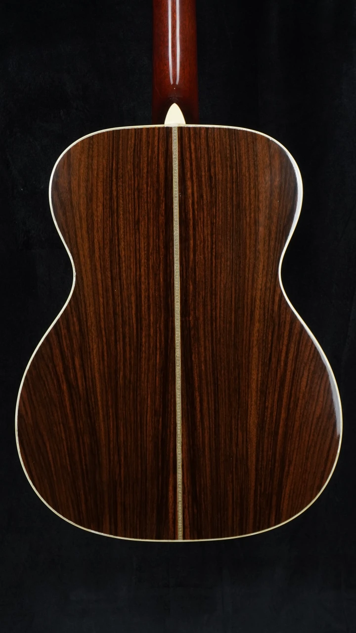 Preowned 2013 Martin 000-28EC Eric Clapton Signature - Sunburst - Back Close