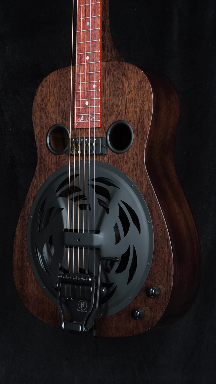 Beard Jerry Douglas Signature BlackBeard Squareneck - Blacked Out - Front Left Angle