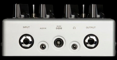 Darkglass Electronics Microtubes B7K Ultra V2 Bass Preamp Pedal with Aux-In