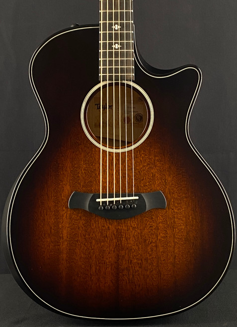 Taylor Builder's Edition 324CE