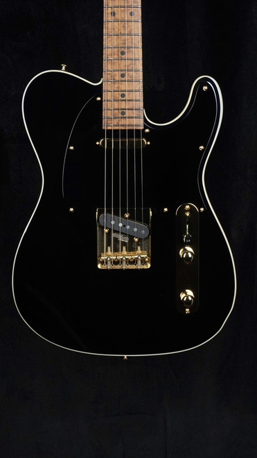 Suhr Mateus Asato Signature Classic T in Black Suhr Mateus Asato Signature Classic T in Black