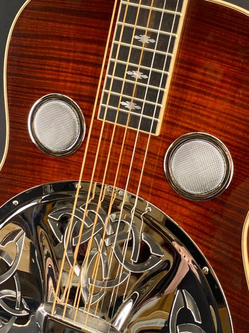 Beard E-Model Squareneck Resonator in Amber Sunburst with Fishman Electronics Celtic Knot Coverplate