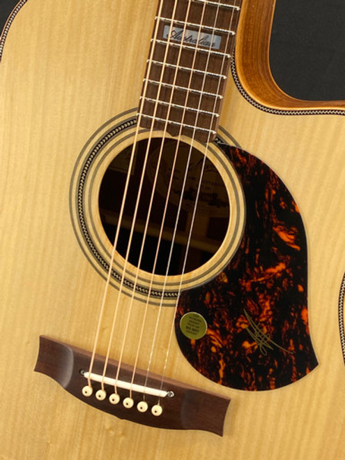 【未使用】Jean Paul Menicucci 20mm ブラウンステッチ The Guitar Sanctuary | Maton Guitars