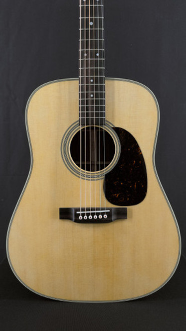 Martin D-28 Satin Rosewood Dreadnought