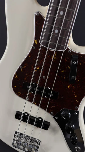 Fender American Vintage II 1966 Jazz Bass Rosewood - Olympic White - Front Close Angle