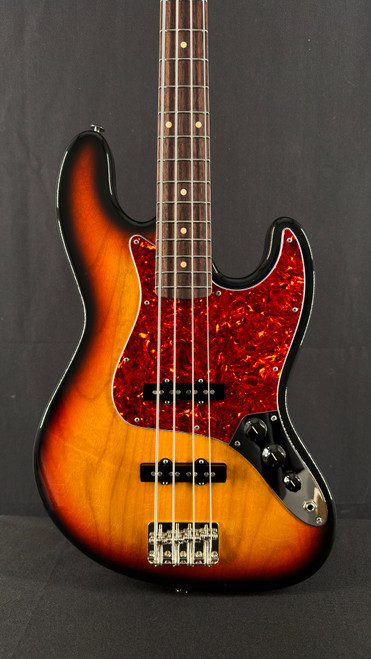 Suhr Classic J Antique in 3-Tone Sunburst