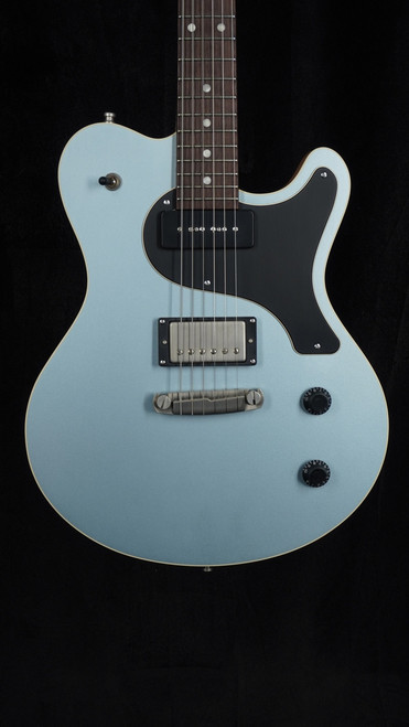 Nik Huber Krautster III in Ice Blue Nik Huber Krautster III in Ice Blue