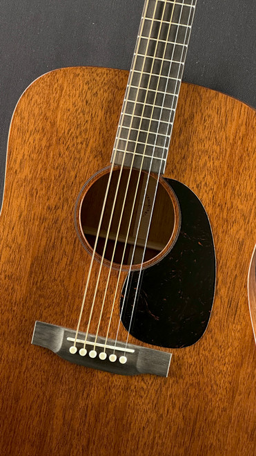 Martin Standard Series D-17 All Mahogany Dreadnought
