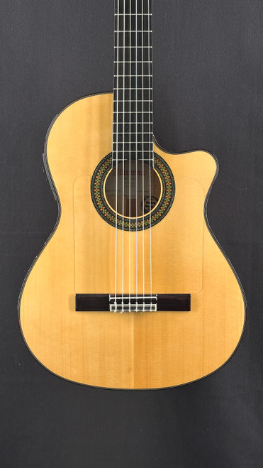 Preowned Alhambra 7FC-CT Cypress Flamenco Classical with Spruce Top