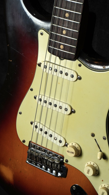 Fender Stratocaster 1961 Vintage Original 3-Tone Sunburst
