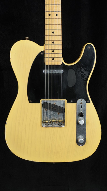 Preowned 2007 Fender Custom Shop '51 Nocaster Relic in Honey Blonde Preowned 2007 Fender Custom Shop '51 Nocaster Relic in Honey Blonde