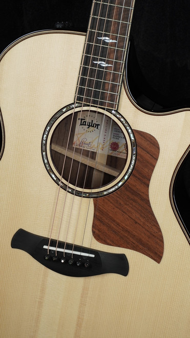 Preowned Taylor Builder's Edition 814ce Rosewood Grand Auditorium Preowned Taylor Builder's Edition 814ce Rosewood Grand Auditorium