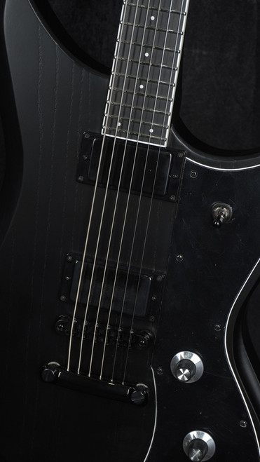 Dunable Yeti Custom Baritone in Satin Black Dunable Yeti Custom Baritone in Satin Black
