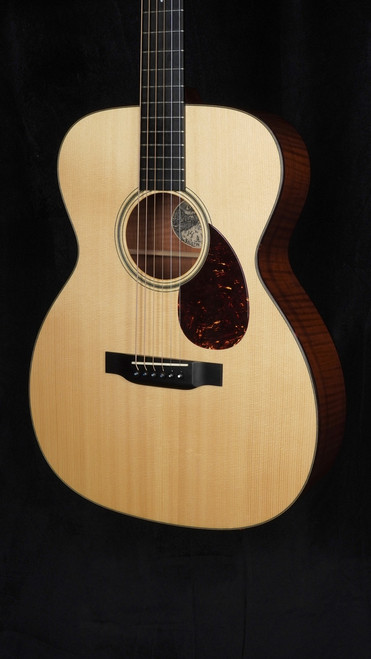 Preowned Collings OM1 with Spanish Cedar Back and Sides and German Spruce Top Preowned Collings OM1 with Spanish Cedar Back and Sides and German Spruce Top