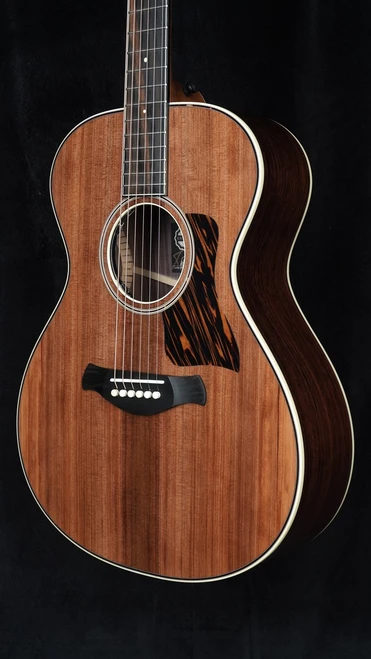 Taylor Custom Catch C12e Deep Body Grand Concert in Stripy Sinker Redwood/Indian Rosewood