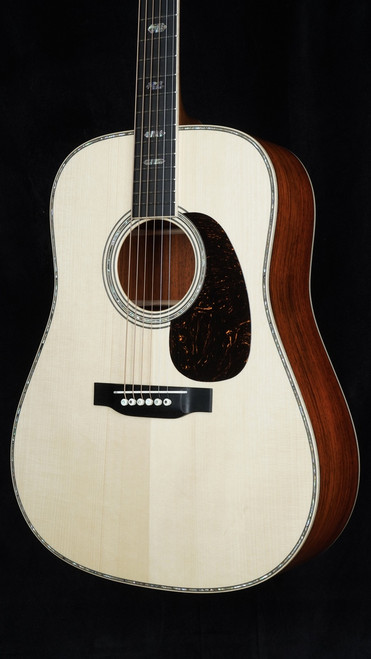 Martin Custom Shop Dreadnought - Adirondack Spruce & Cocobolo - Style 41 Pearl Quarter Close