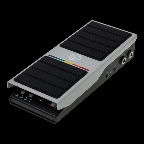Walrus Audio Canvas Expression Pedal – Dual-Output MIDI & CV Controller angle closed